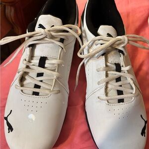 Puma White and Black Sneakers Minimalist Design